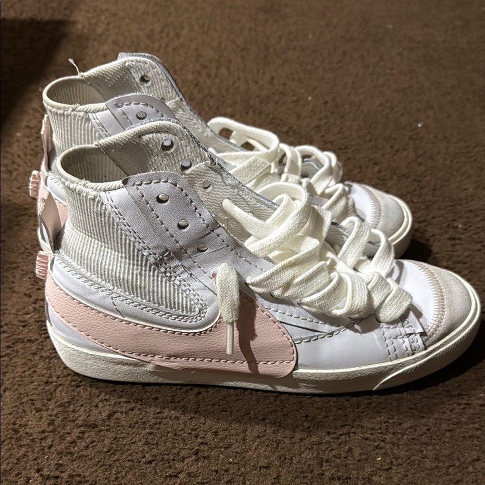 Kids High-Top Sneakers - White and Pink